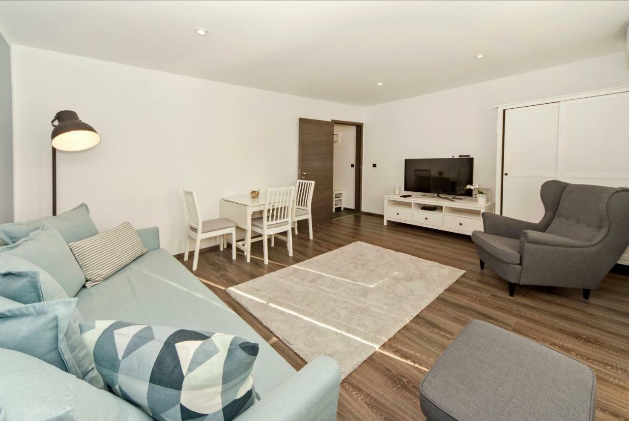 Res Apartman エゲル エクステリア 写真